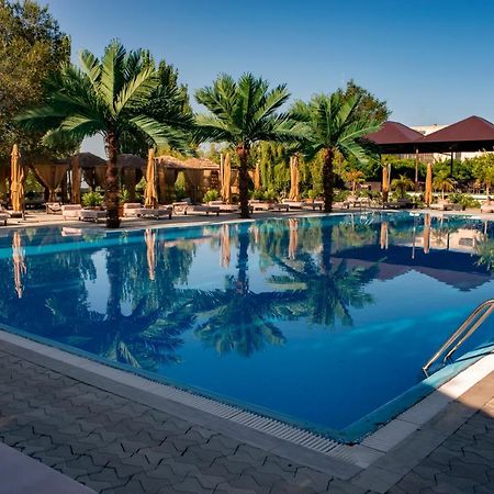 Cross Health Spa Center Erivan Exterior foto